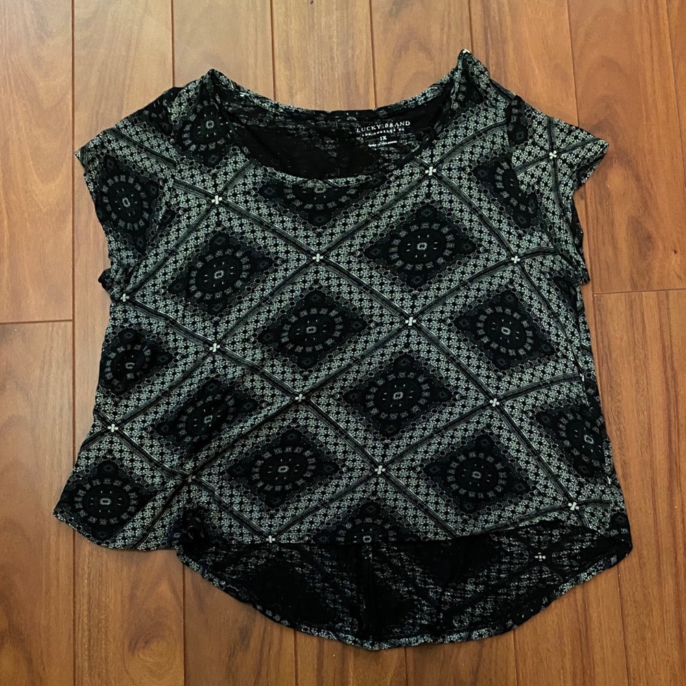 Lucky Brand T-shirt